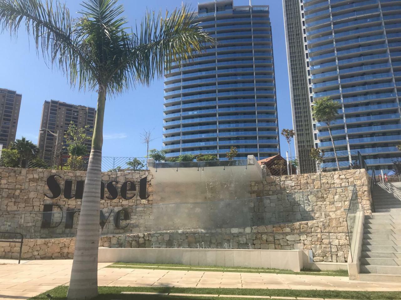 Apartment Playa Poniente Sunset Drive Apartamento De Lujo *